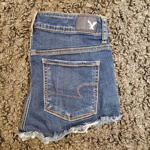 2/$20 🌿 AE Shorts sz 4